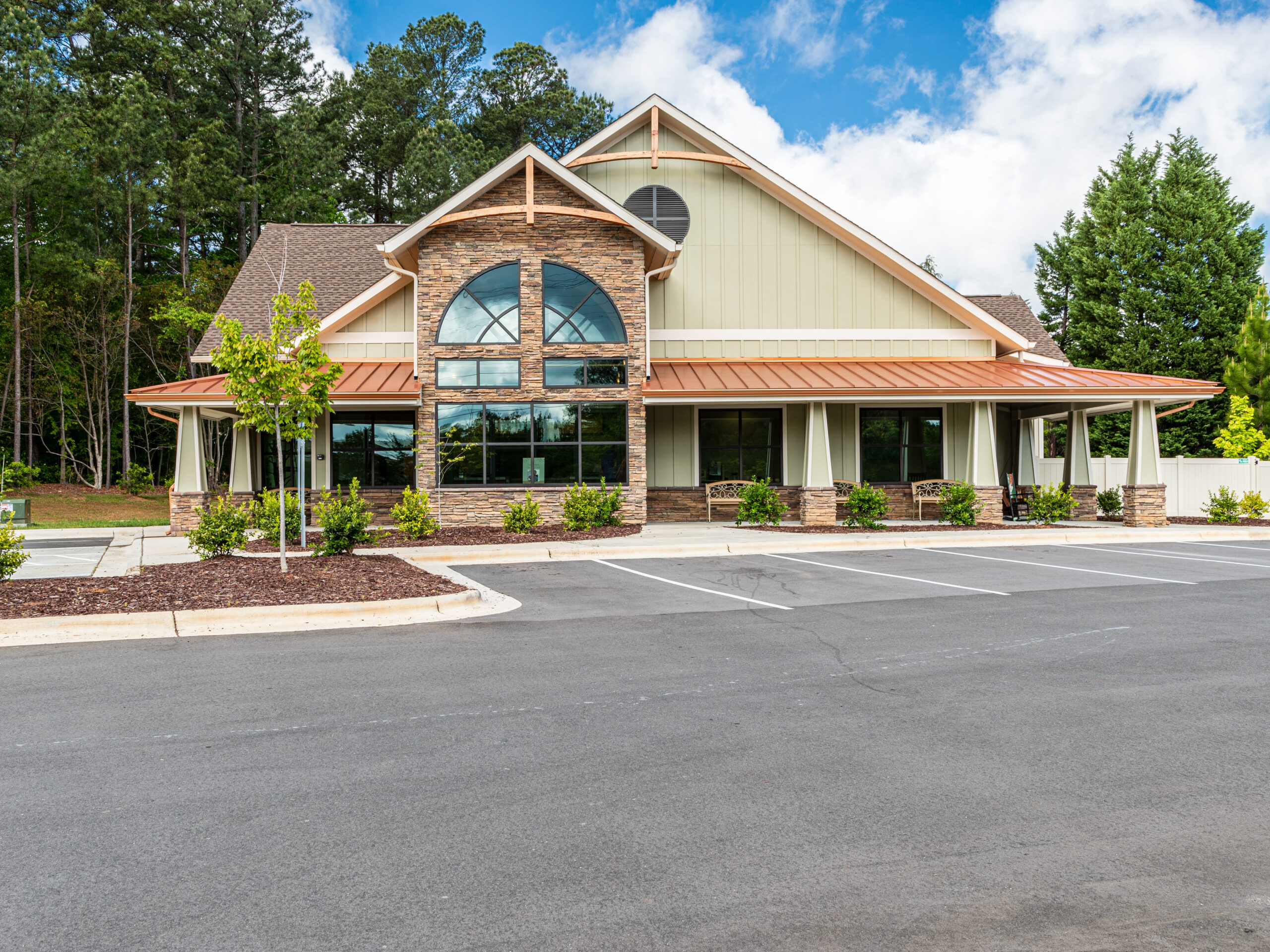 A front, outside shot of the Grace Animal Hospital