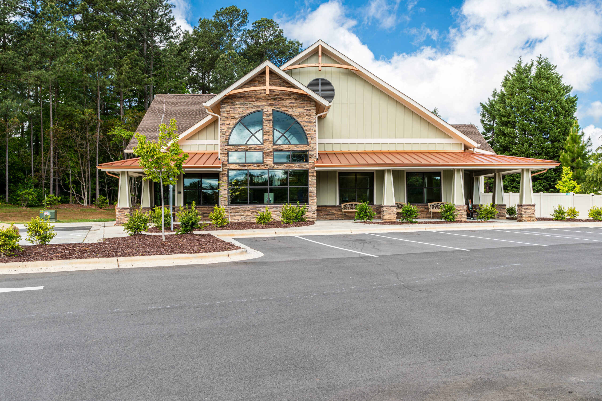 A front, outside shot of the Grace Animal Hospital